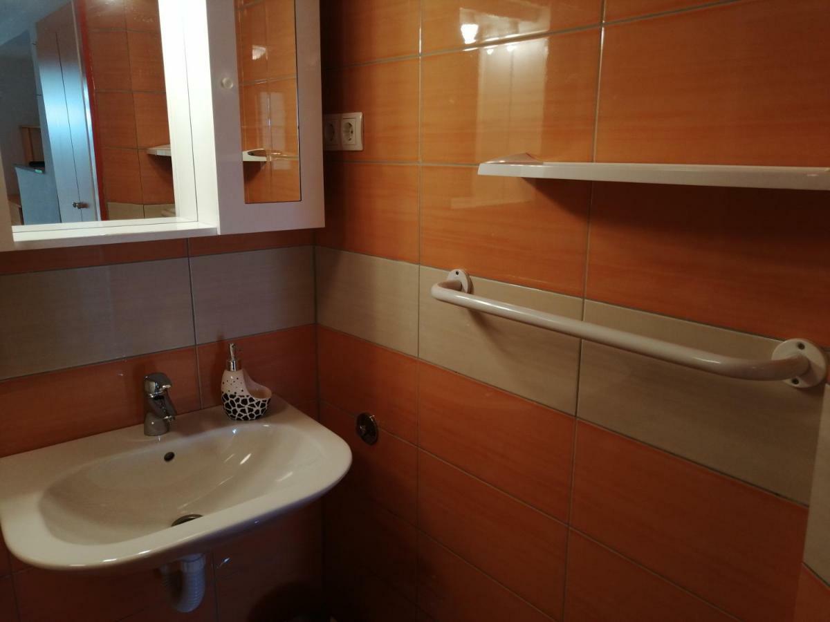 Superior, Vorgesetzter Apartments Palma 2 Badezimmer, Sandy Beach Sea View Crikvenica Exterior foto